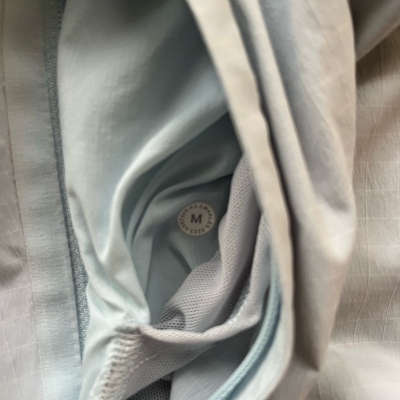 lululemon athletica Men’s Lightweight Hiking Anorak Hooded Jacket -Size Medium - Picture 14 of 16